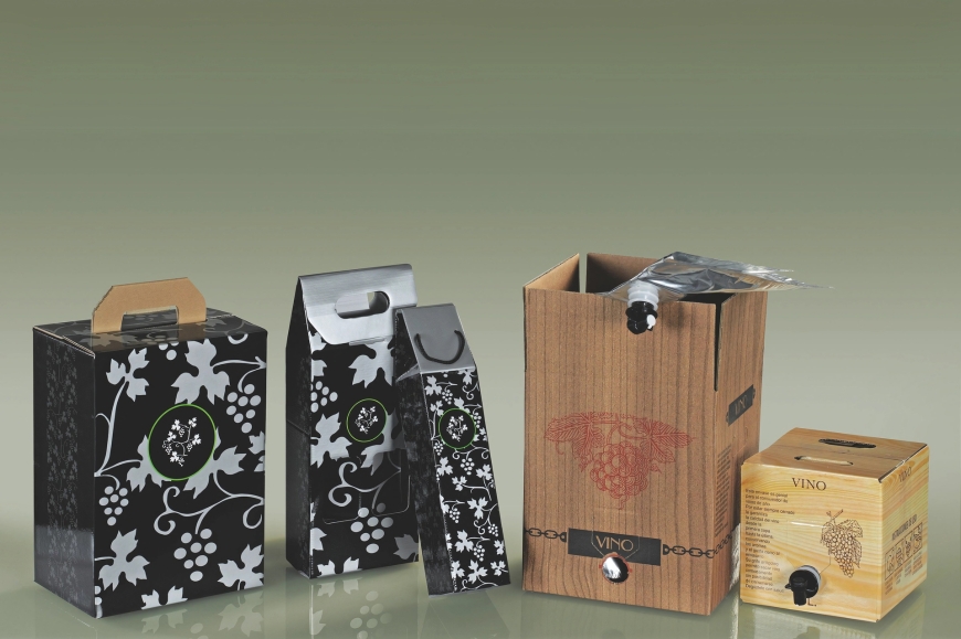 cajas bolsas bag in box vino personalizadas proyem vitoria gasteiz - Proyem, empresa especializada en la fabricación y distribución de soluciones de embalaje técnico y protección industrial. Con sede en Vitoria-Gasteiz, Proyem ofrece productos como espumas, films, cajas, cintas adhesivas y materiales de sujeción para múltiples sectores logísticos e industriales. Cajas y bolsas bag-in-box personalizadas para envasado de vino con grifo dispensador, distribuidas por Proyem en el País Vasco